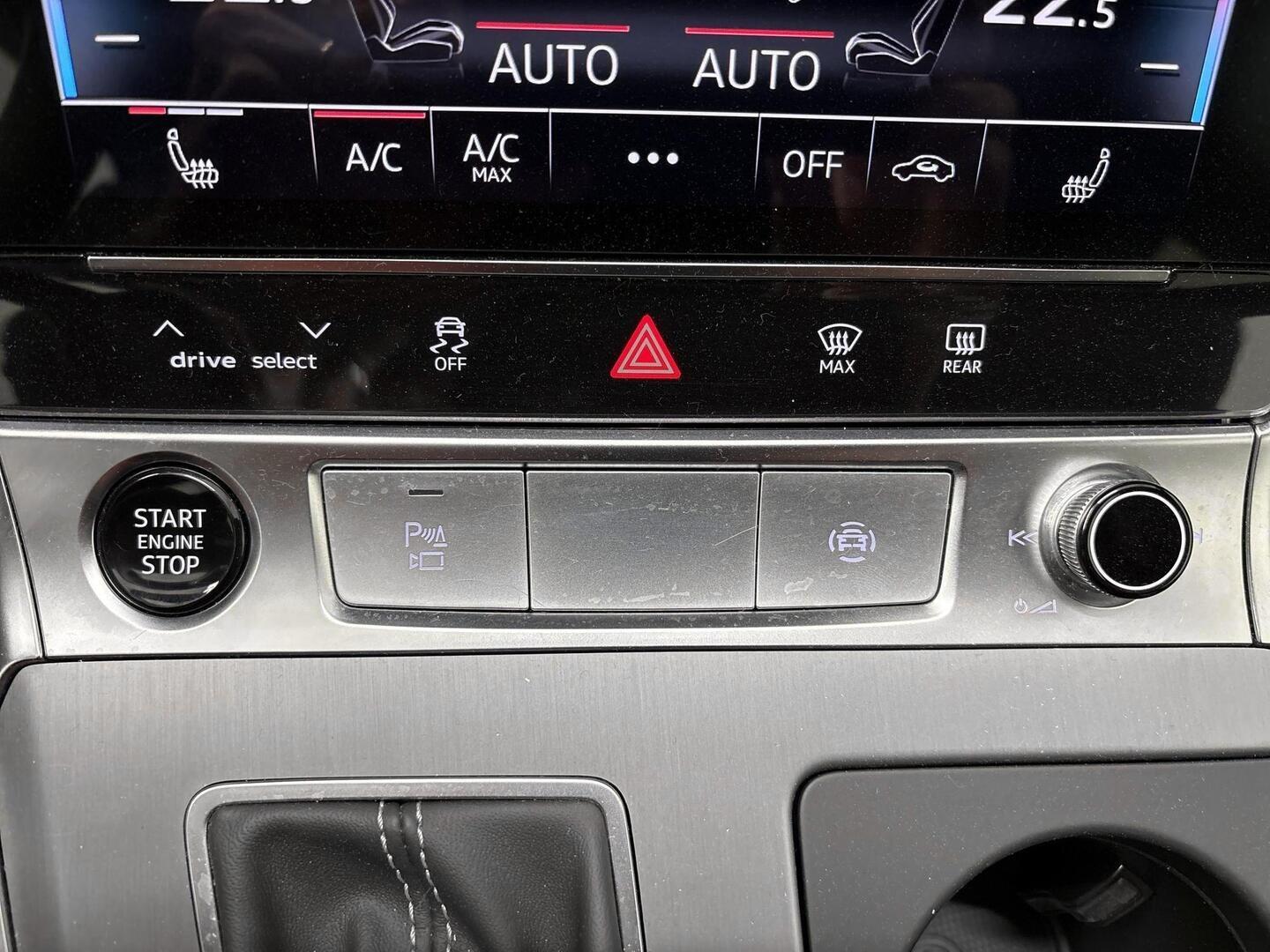 AUDI A6 2023