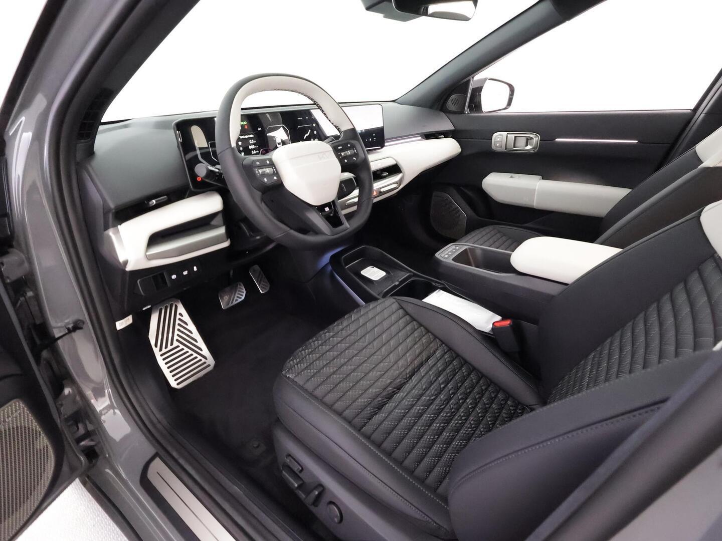 KIA EV4 2026