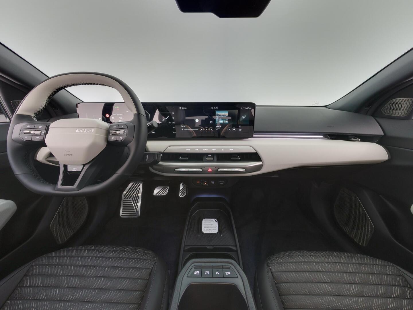 KIA EV4 2026