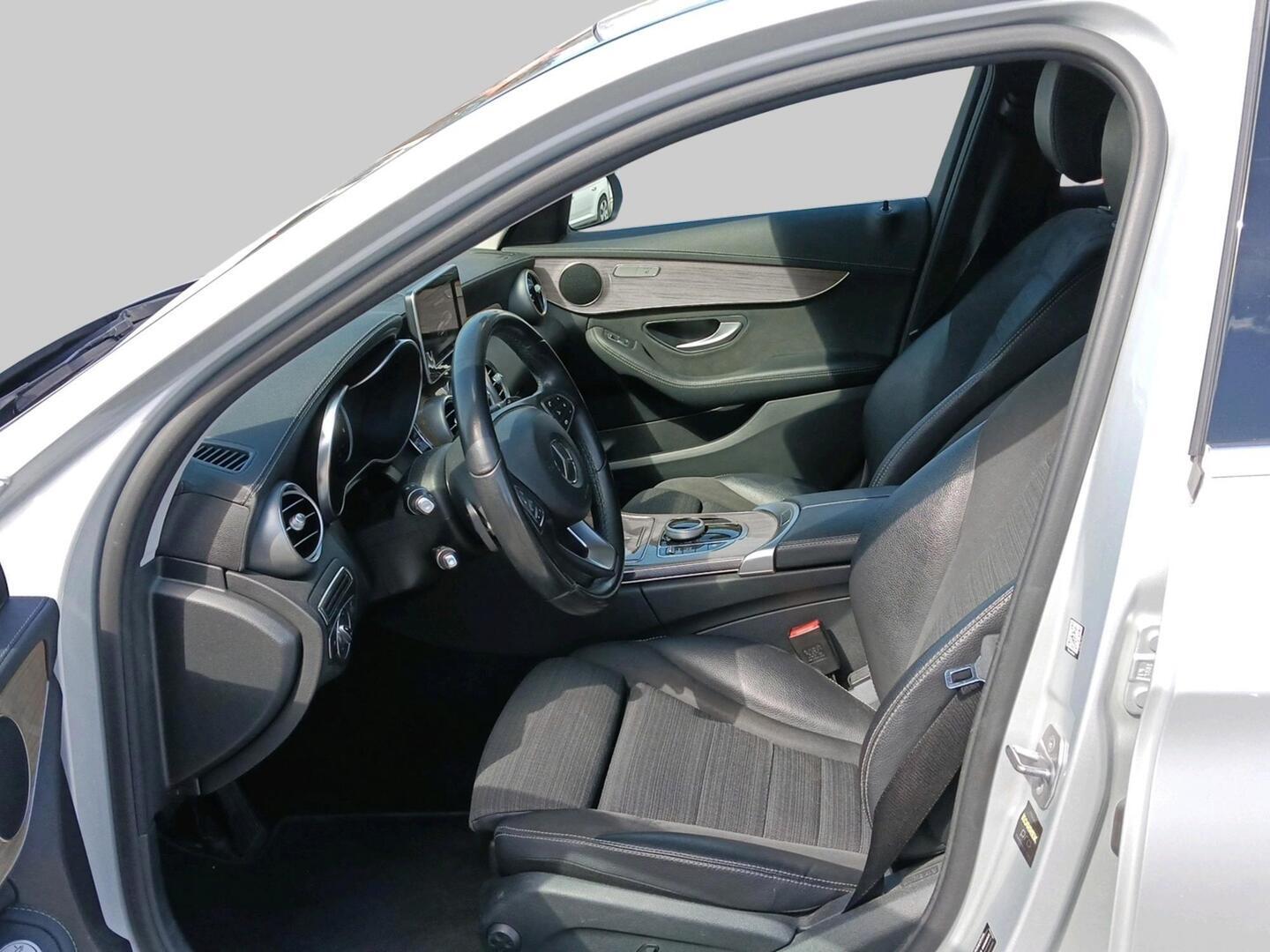 MERCEDES-BENZ C 2017