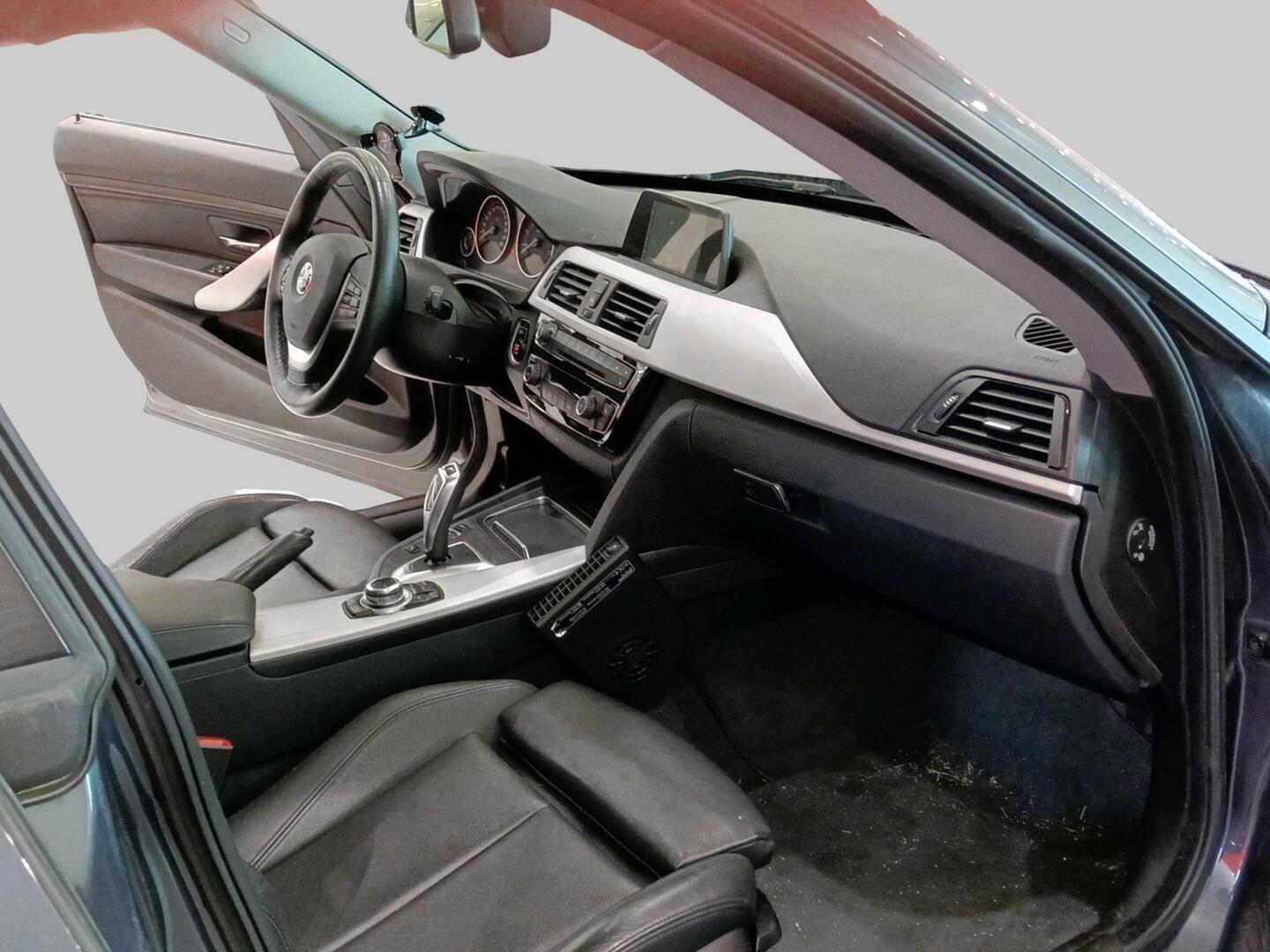 BMW 320 Gran Turismo 2017