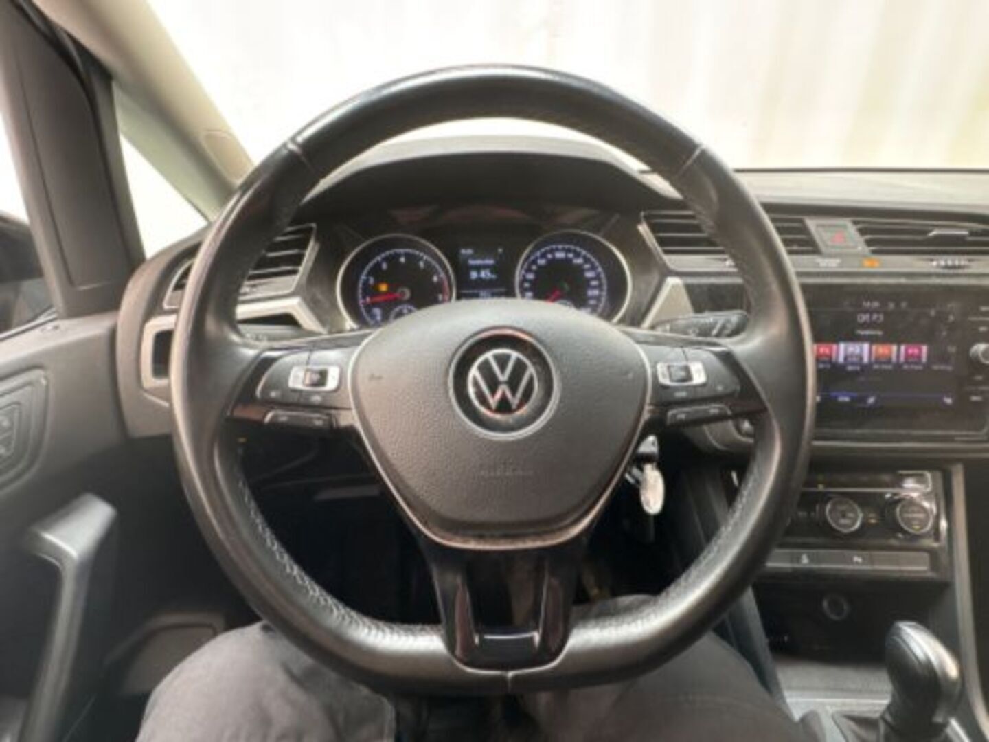 VOLKSWAGEN TOURAN 2021