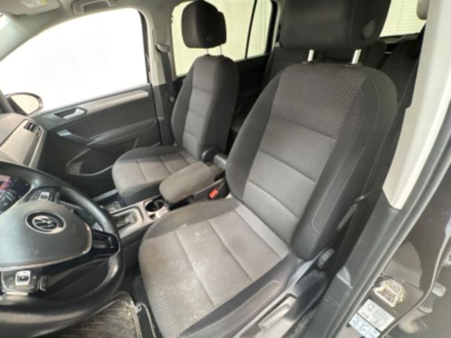 VOLKSWAGEN TOURAN 2021