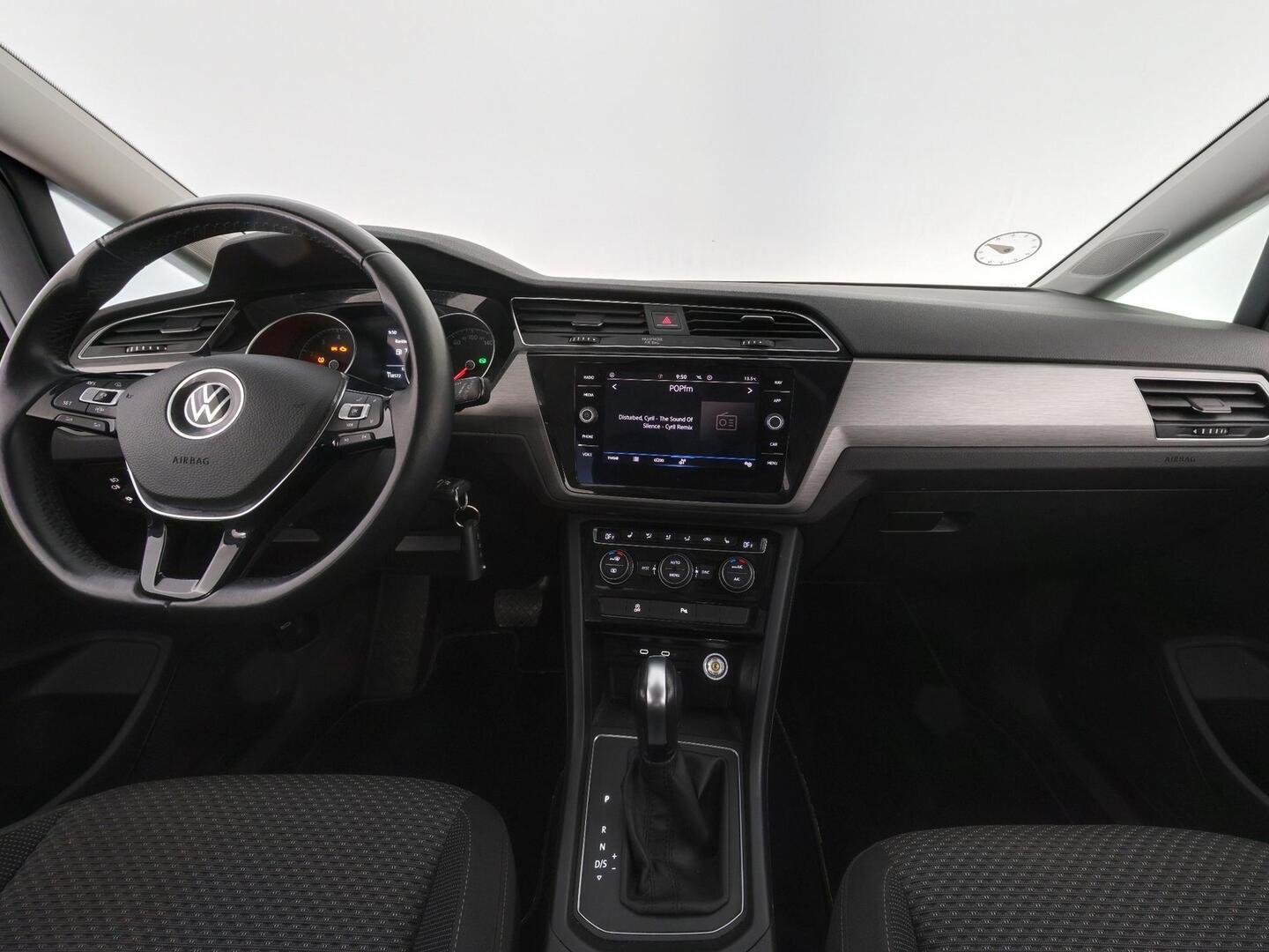 VOLKSWAGEN TOURAN 2021