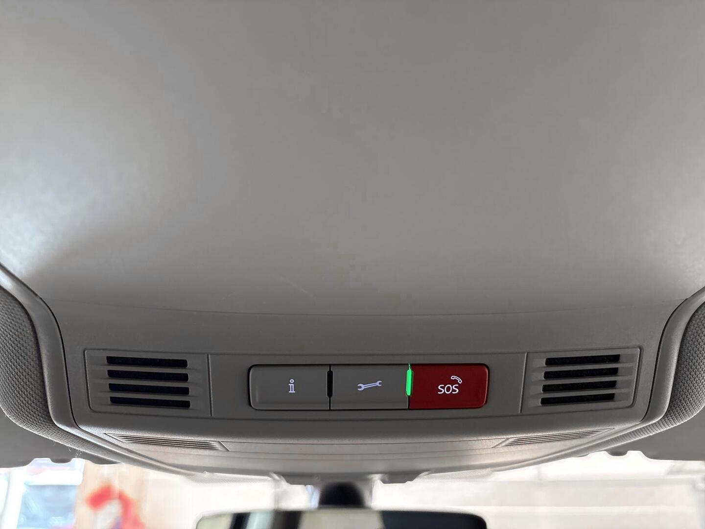 VOLKSWAGEN TOURAN 2021
