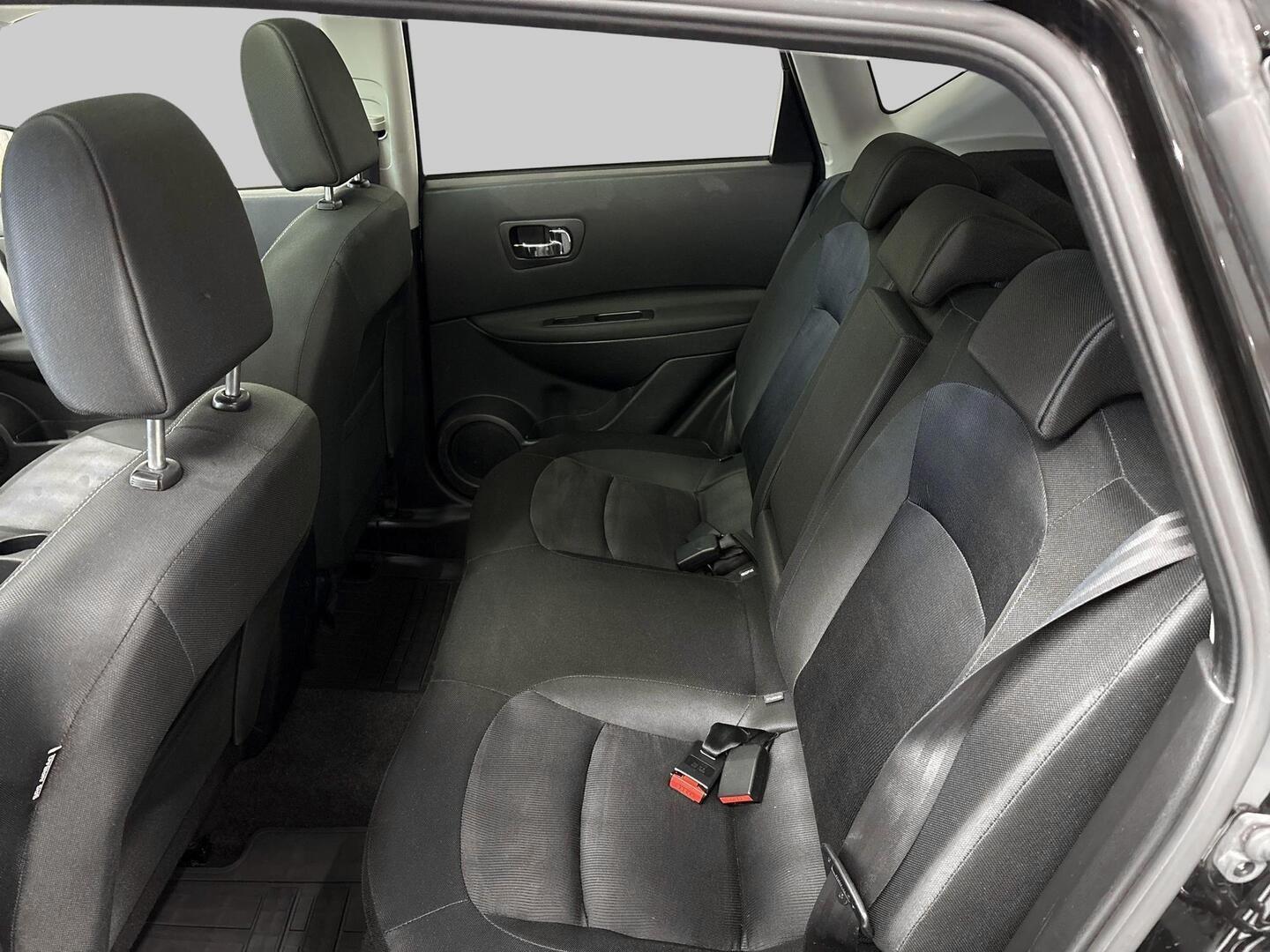 NISSAN Qashqai 2013