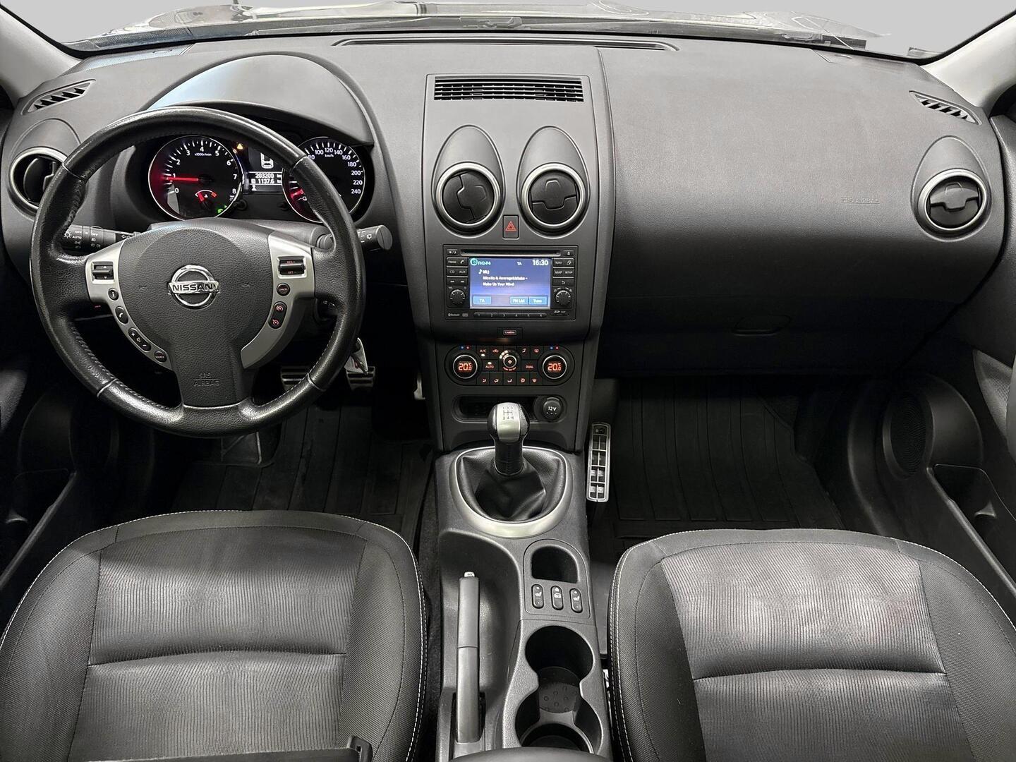 NISSAN Qashqai 2013