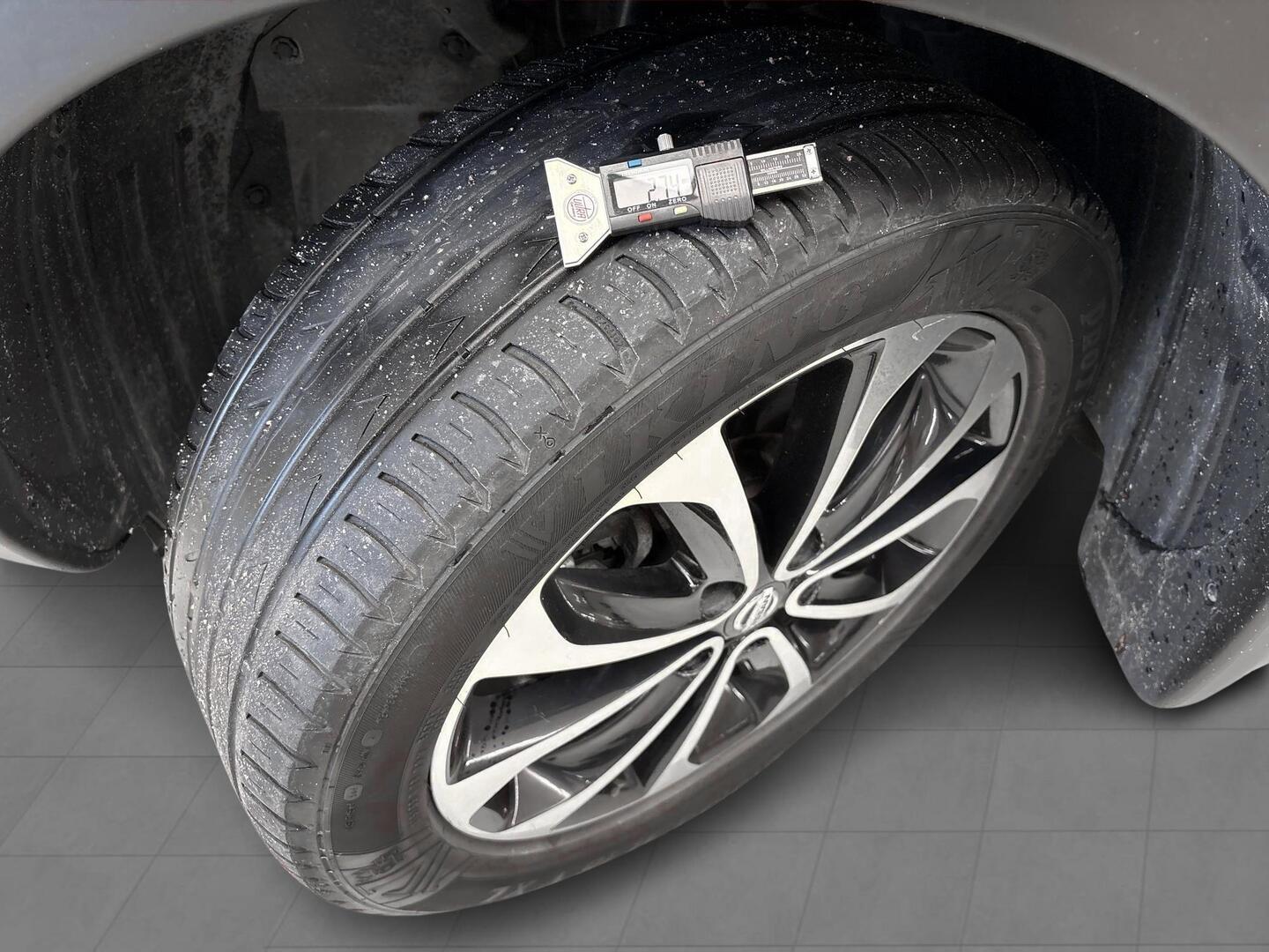 NISSAN Qashqai 2013