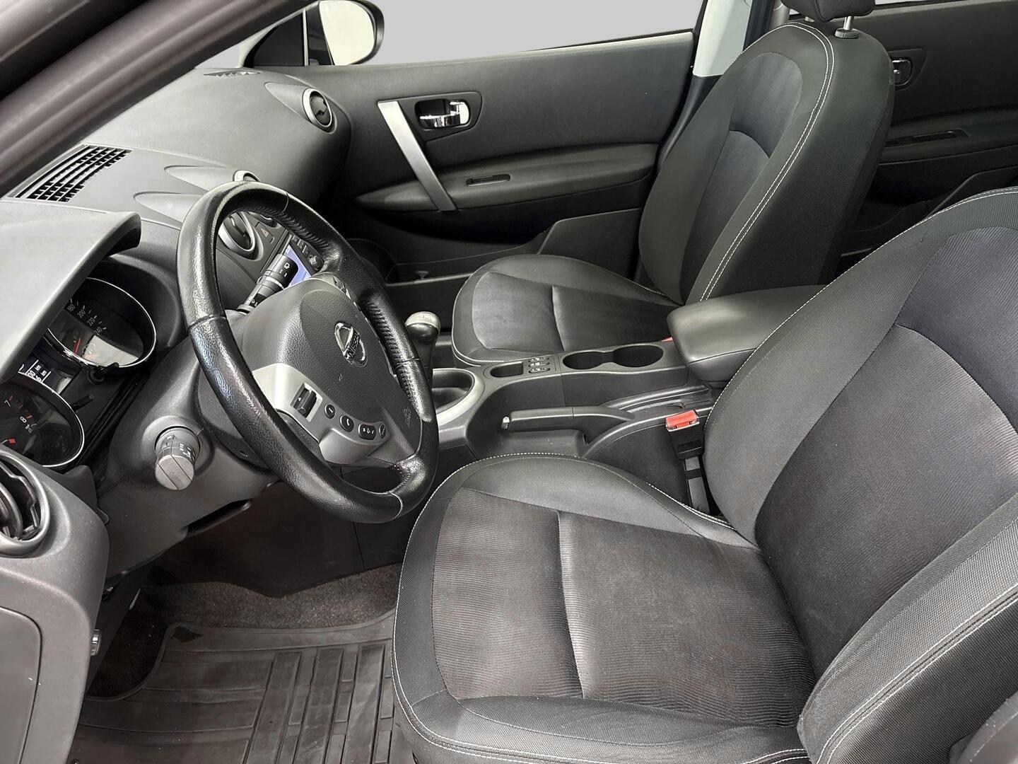 NISSAN Qashqai 2013