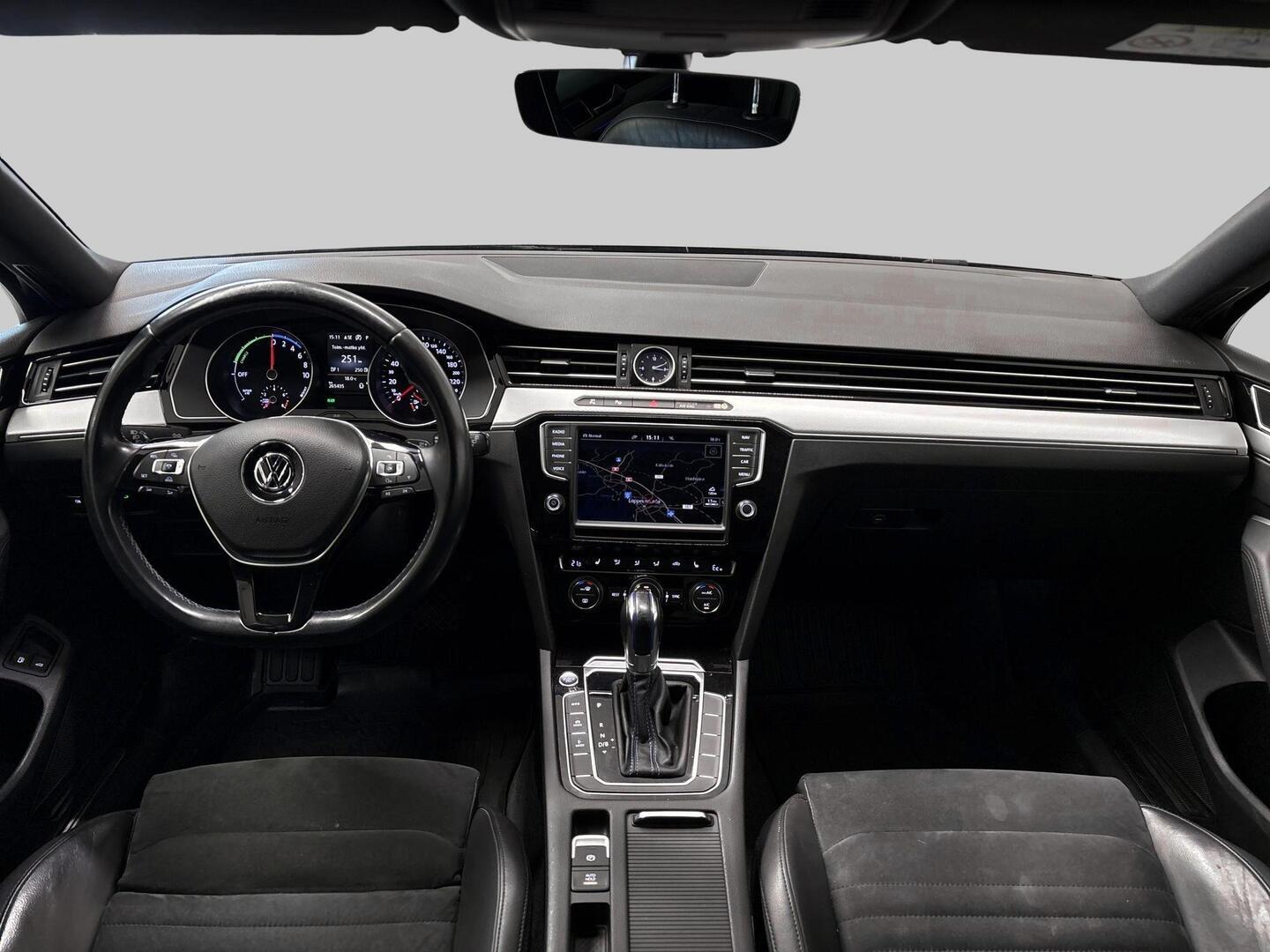 VOLKSWAGEN Passat 2016
