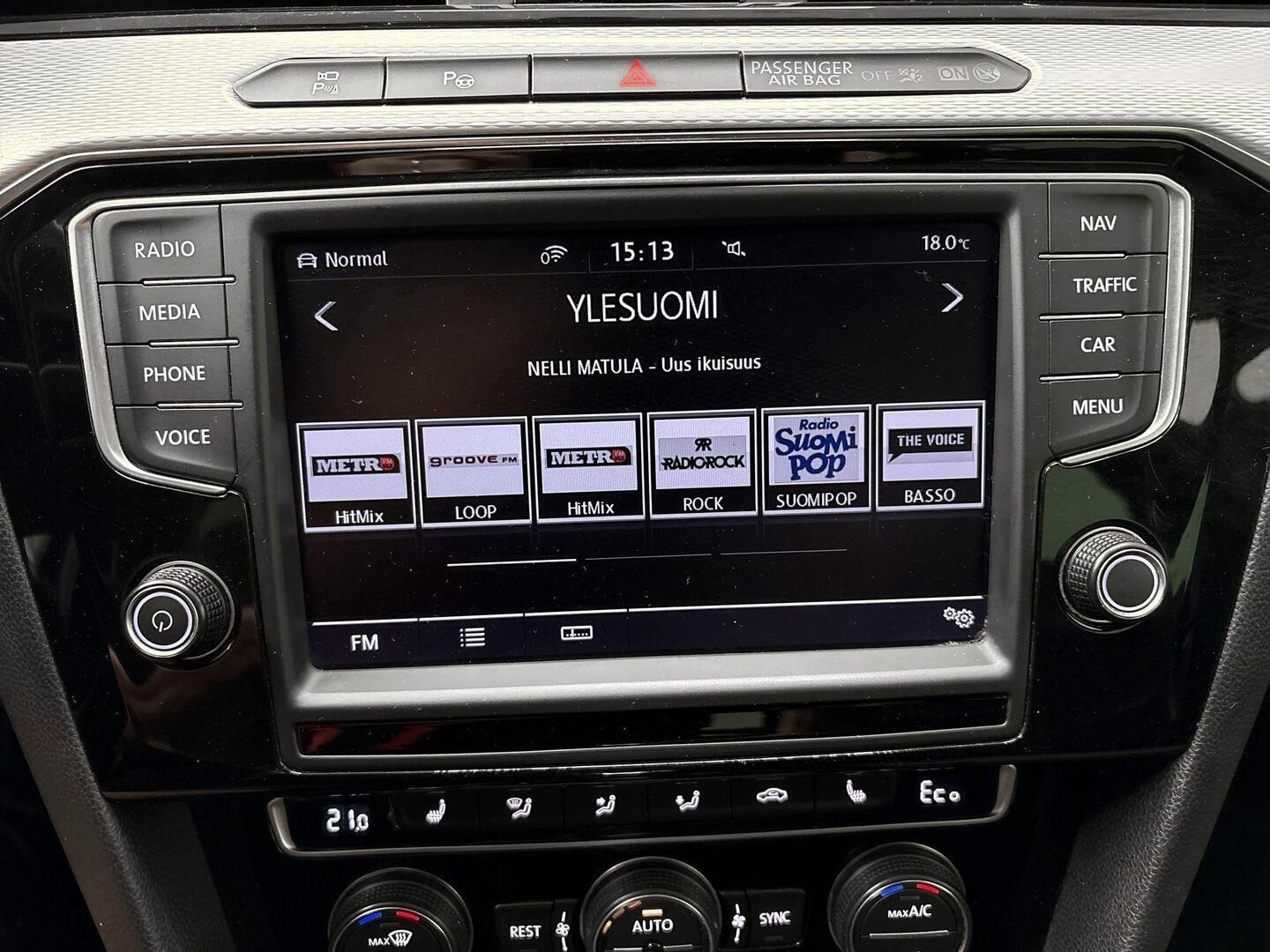 VOLKSWAGEN Passat 2016