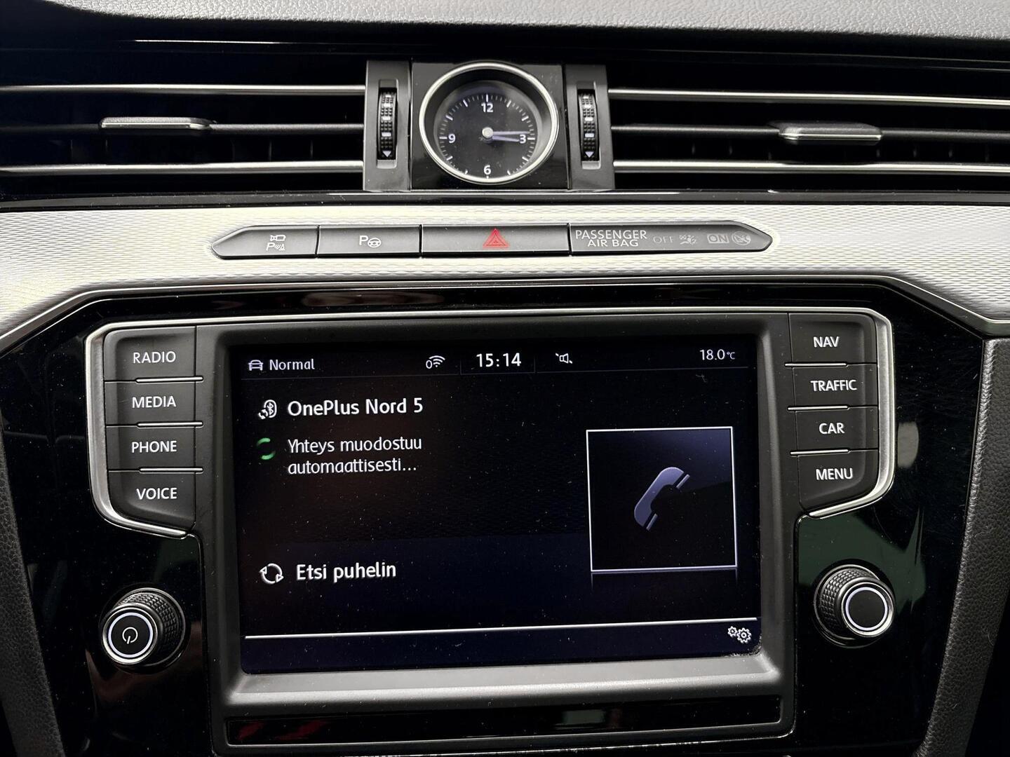 VOLKSWAGEN Passat 2016