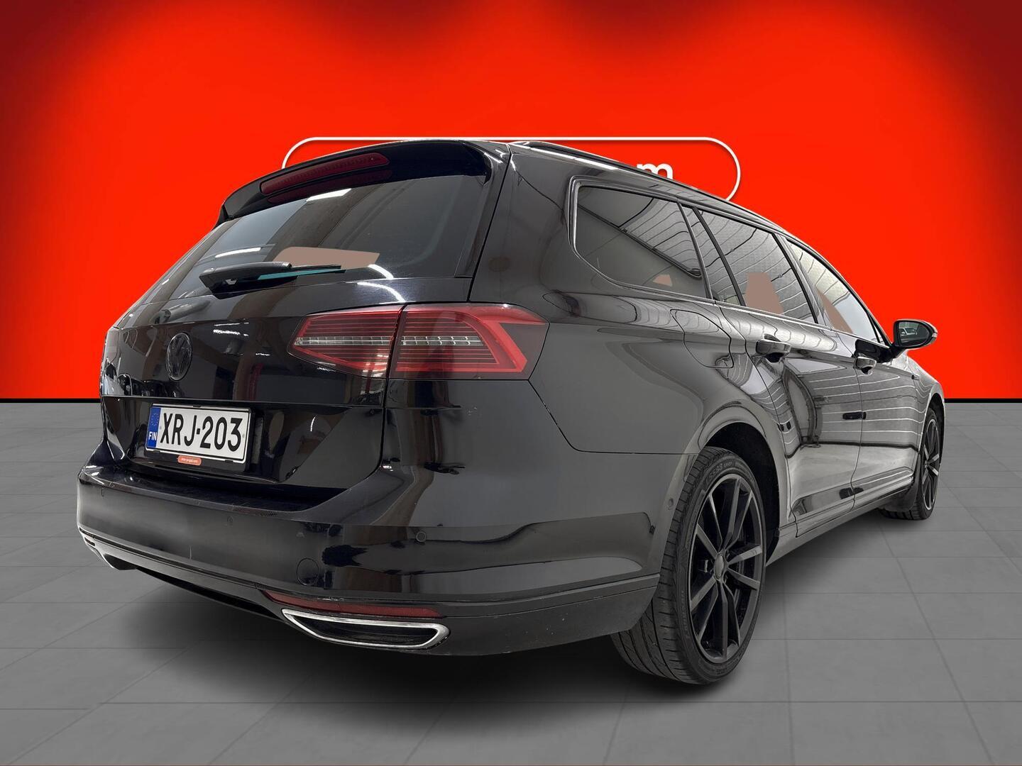 VOLKSWAGEN Passat 2016