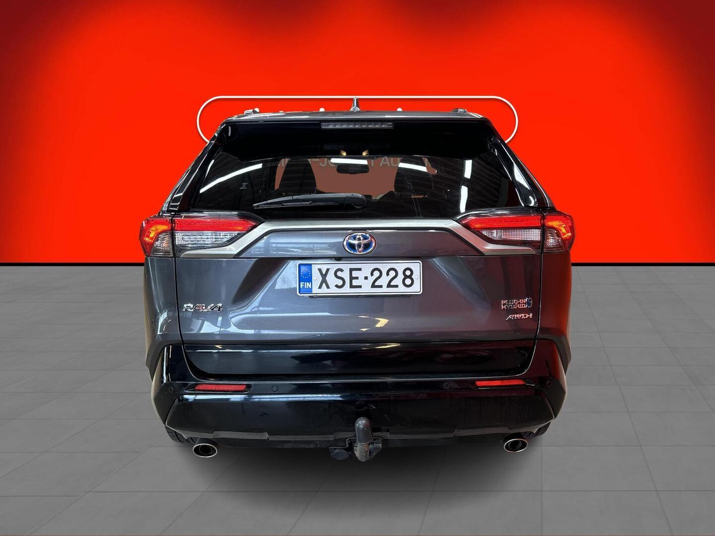 TOYOTA RAV4 Plug-in 2021