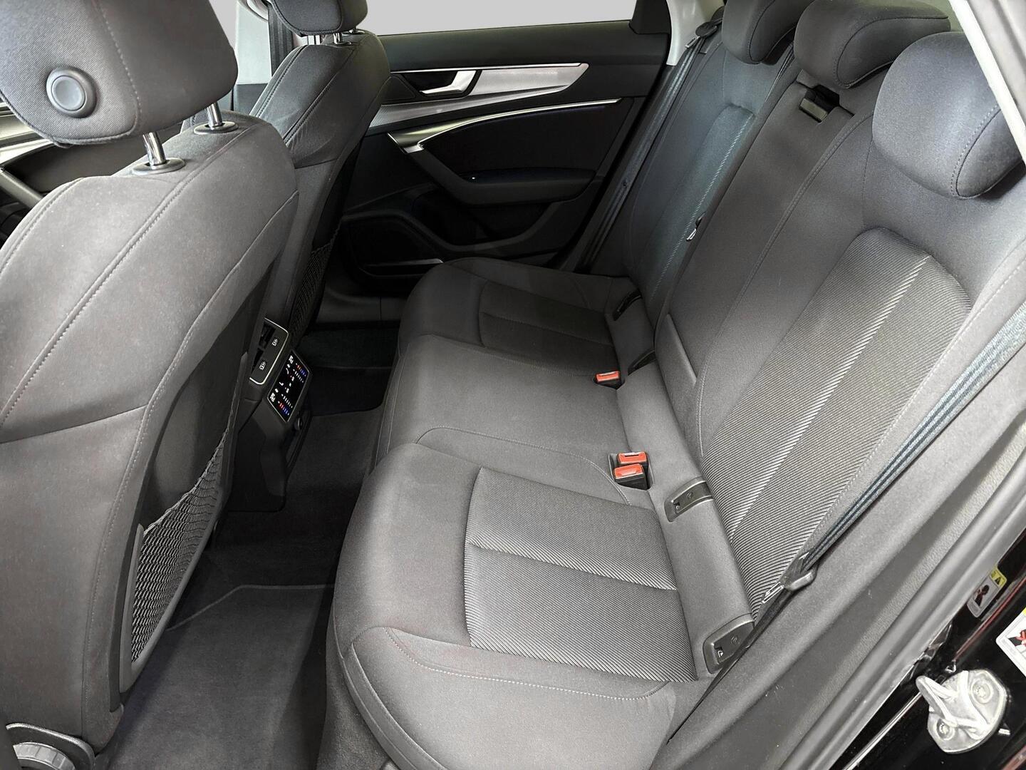 AUDI A6 2022
