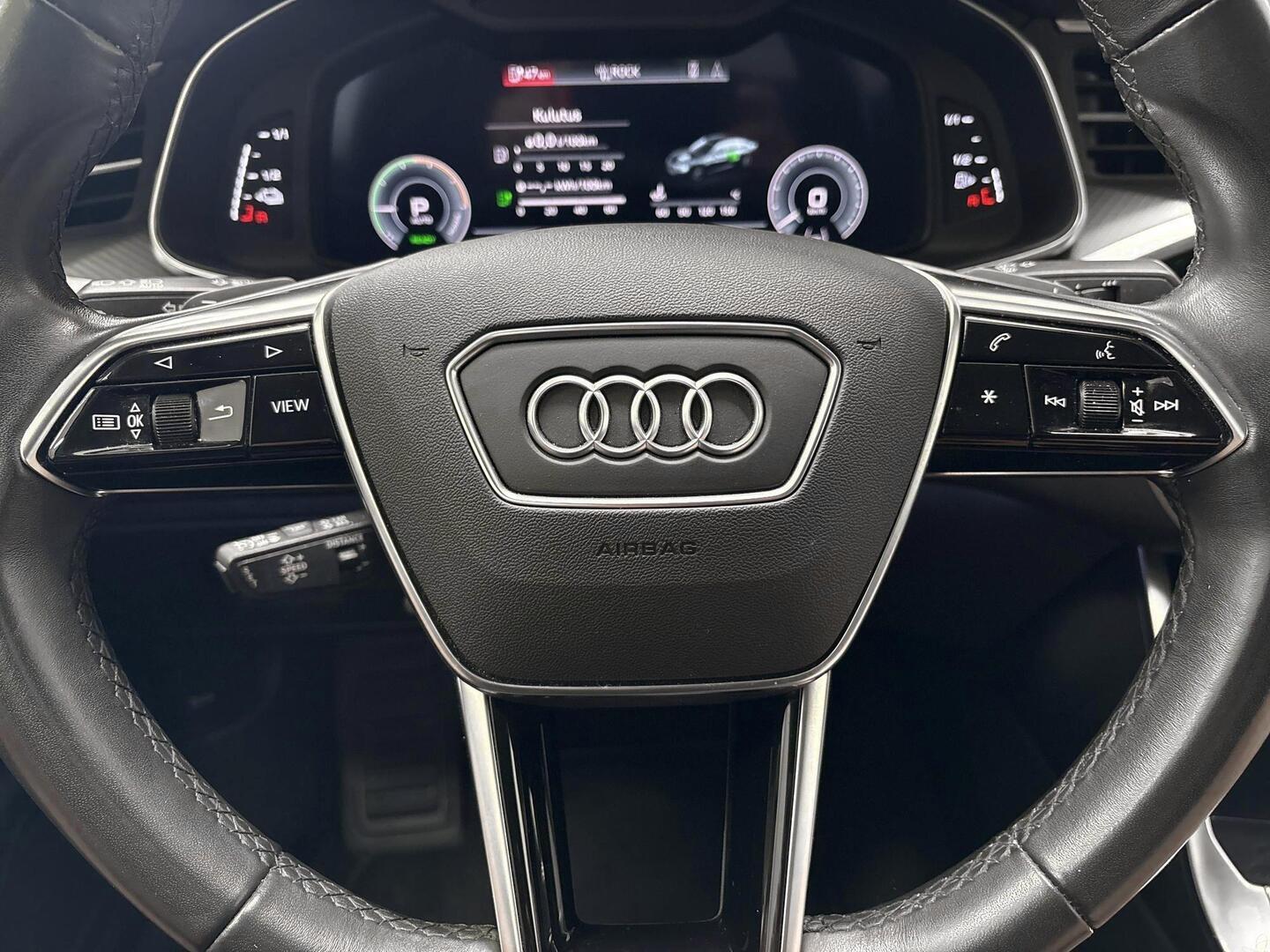 AUDI A6 2022