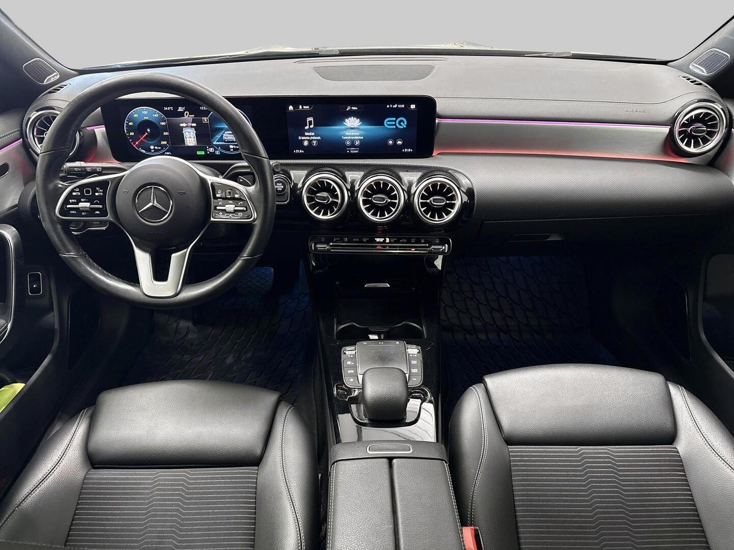 MERCEDES-BENZ CLA 2021