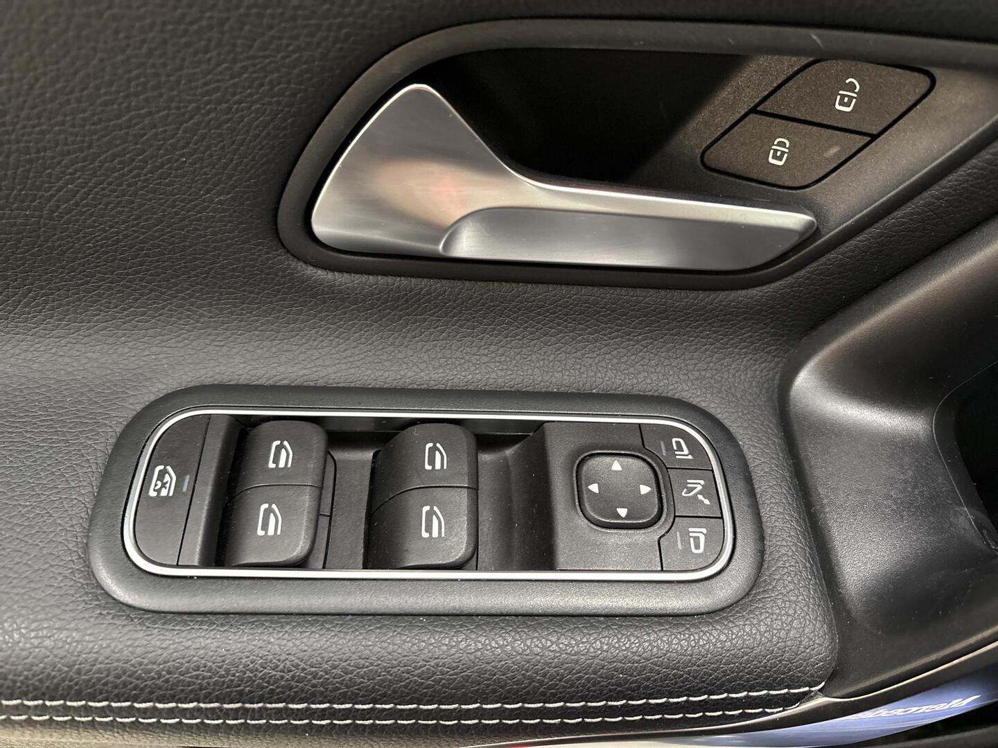 MERCEDES-BENZ CLA 2021