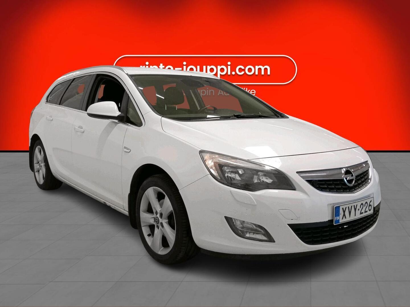 OPEL Astra 2011