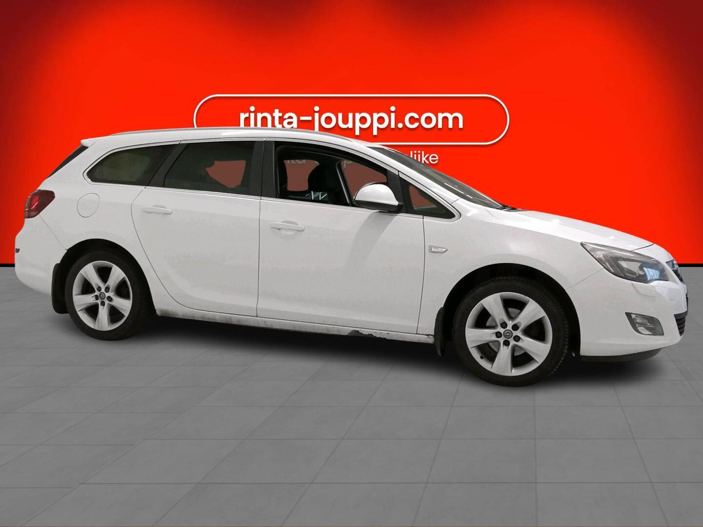 OPEL Astra 2011