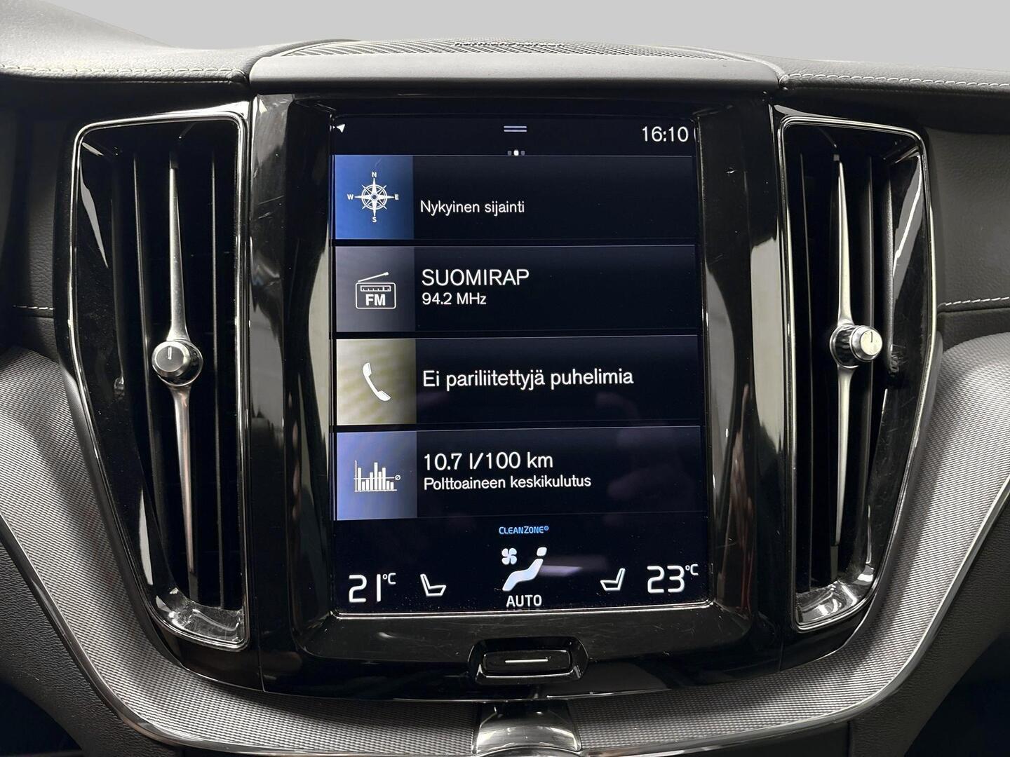 VOLVO XC60 2021