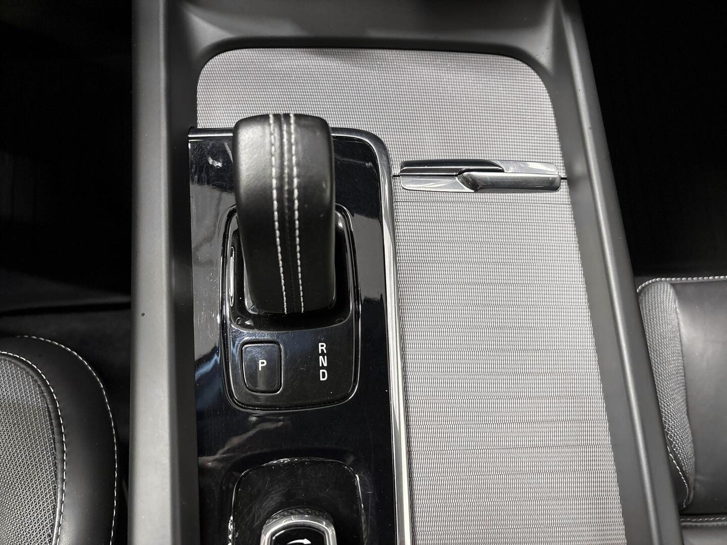 VOLVO XC60 2021