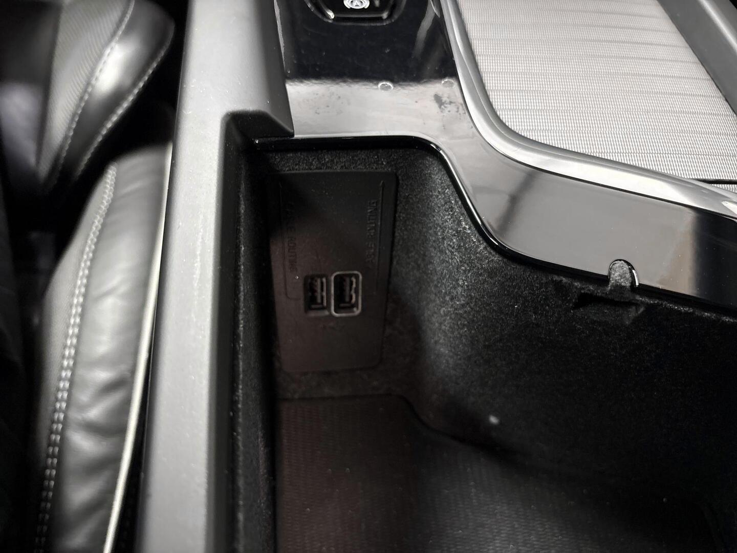 VOLVO XC60 2021