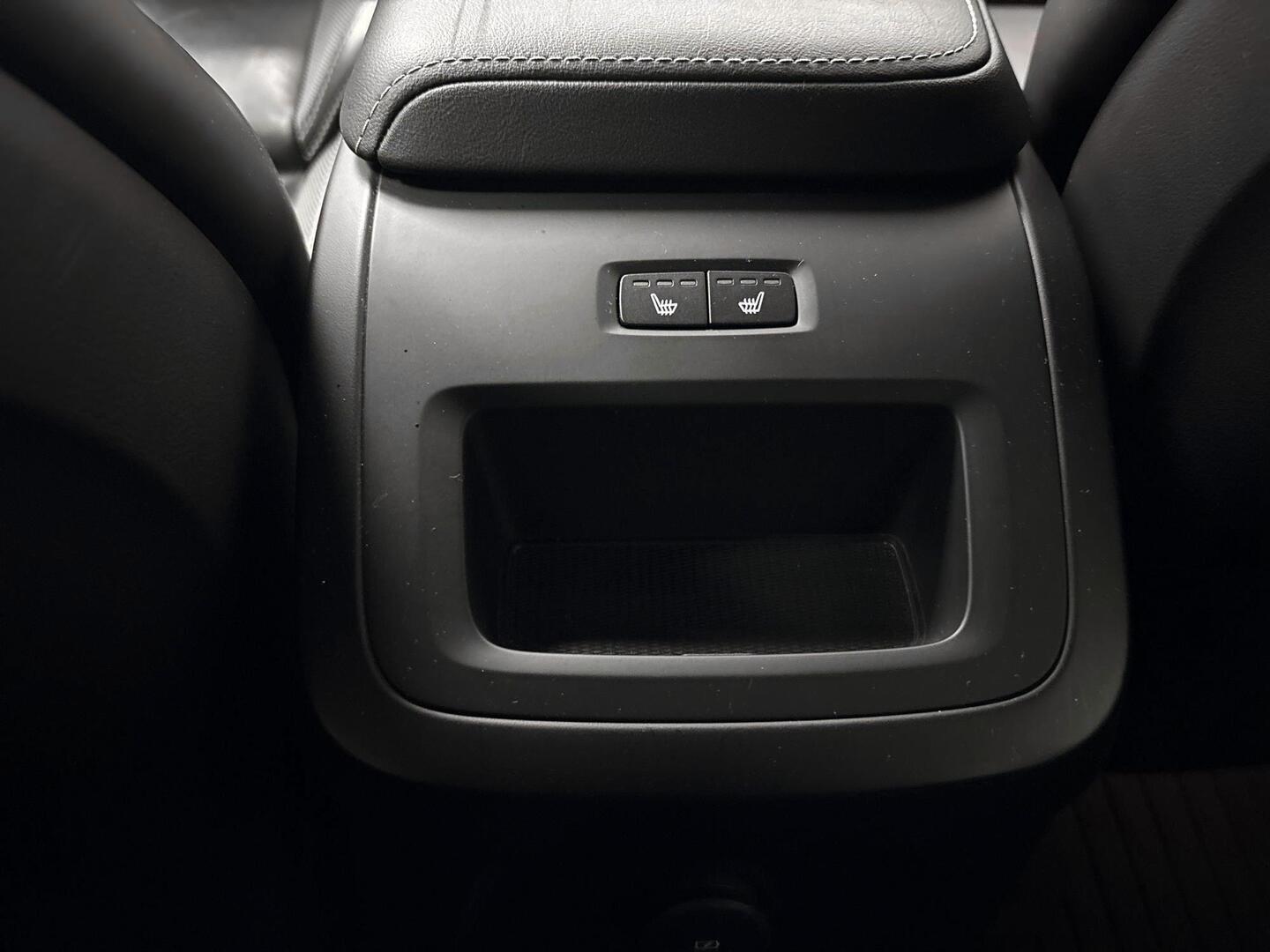 VOLVO XC60 2021