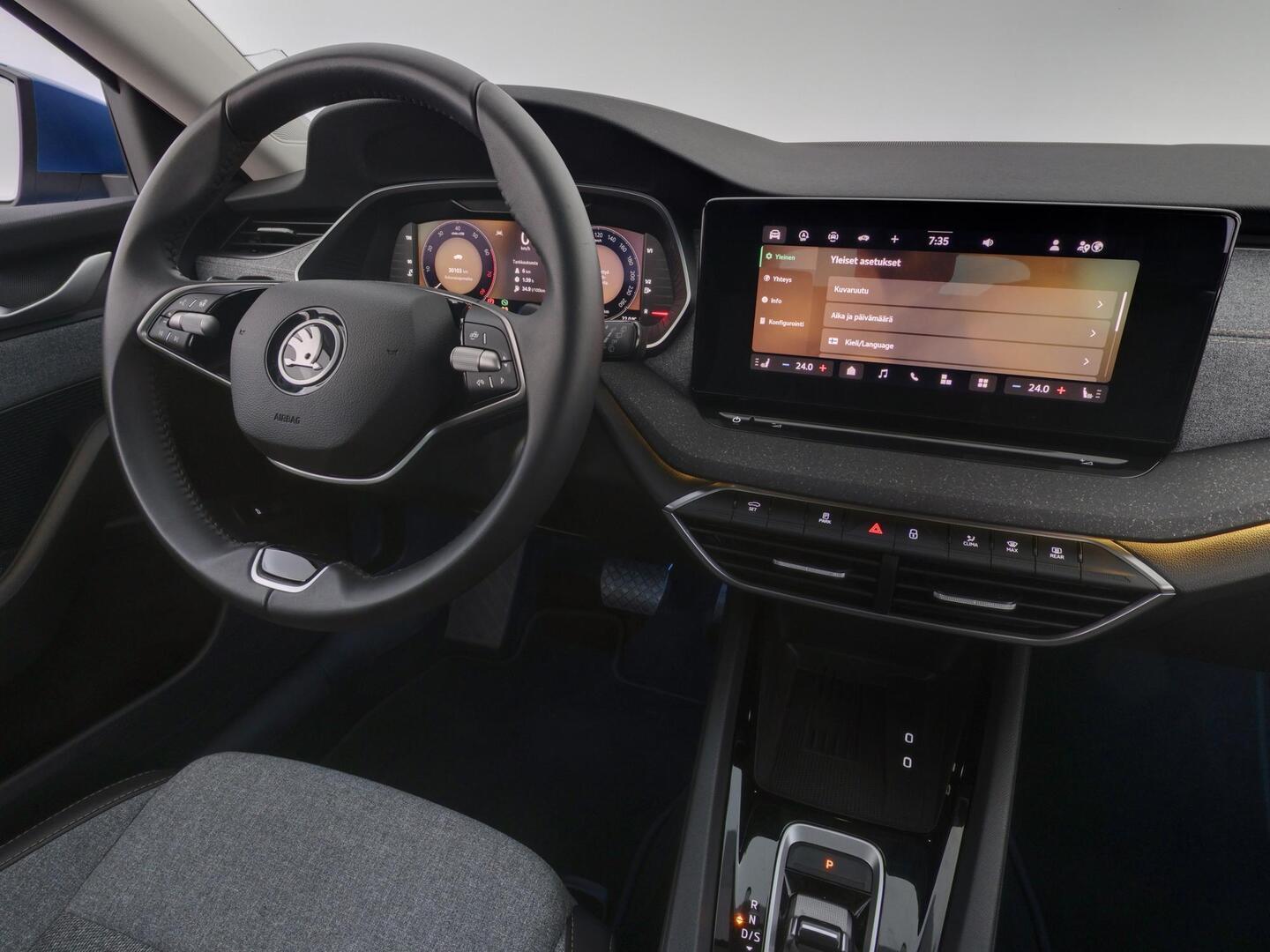 SKODA OCTAVIA 2024