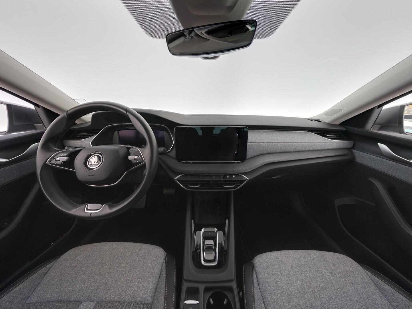 SKODA OCTAVIA 2024