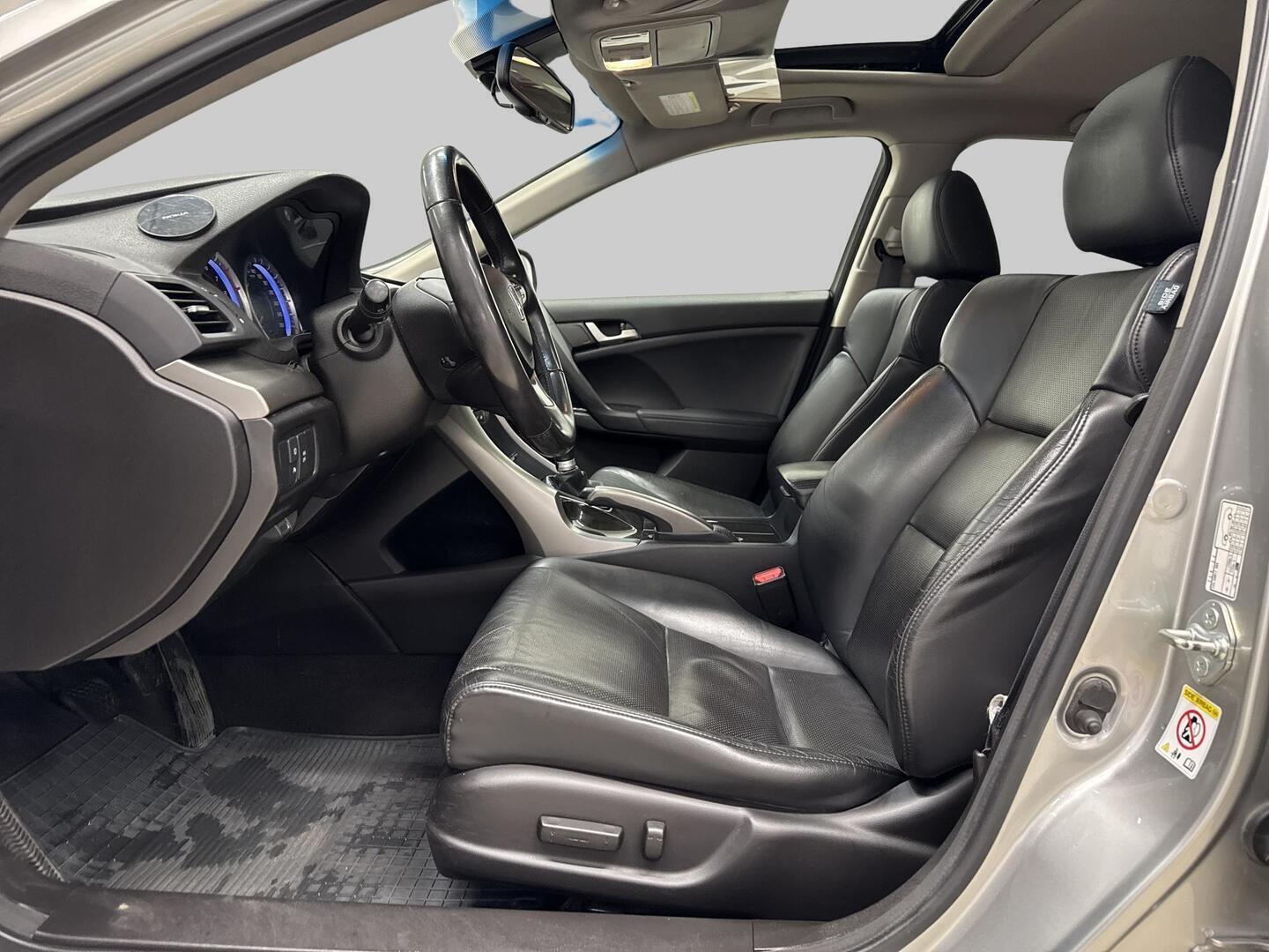 HONDA Accord 2011