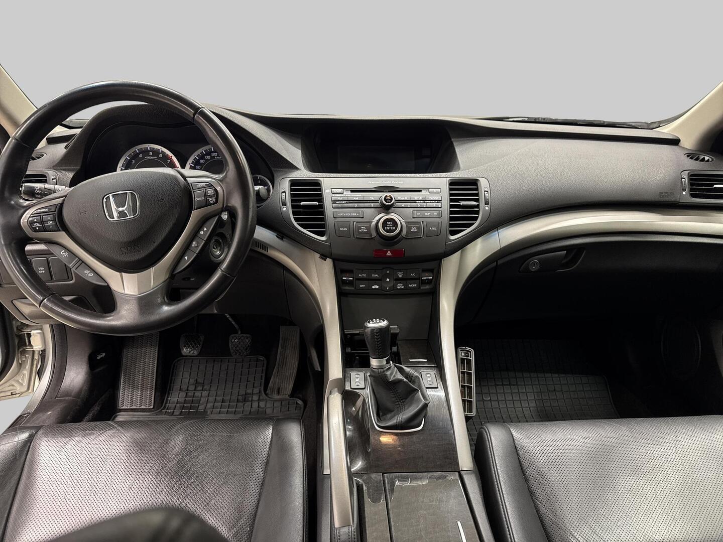HONDA Accord 2011