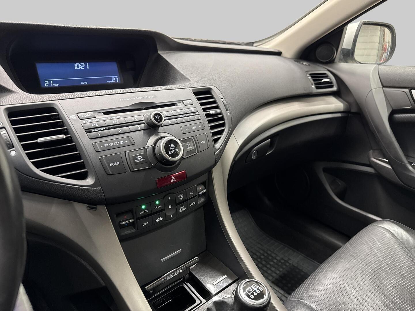 HONDA Accord 2011