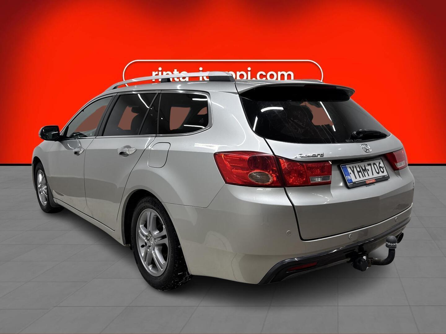 HONDA Accord 2011