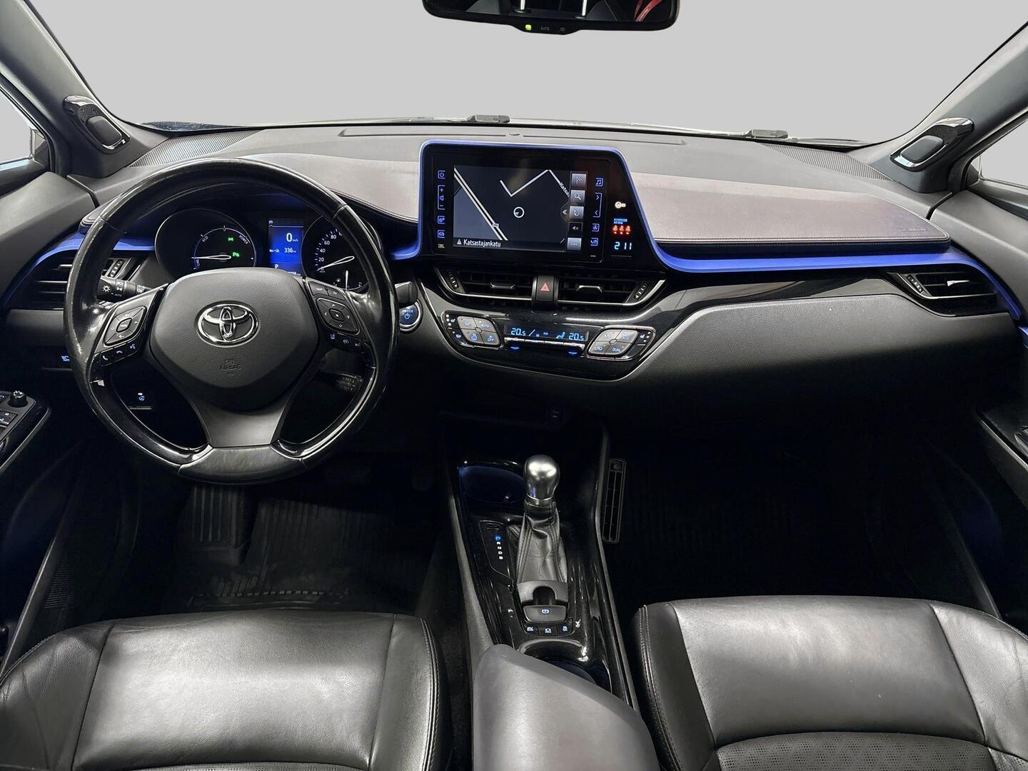 TOYOTA C-HR 2017