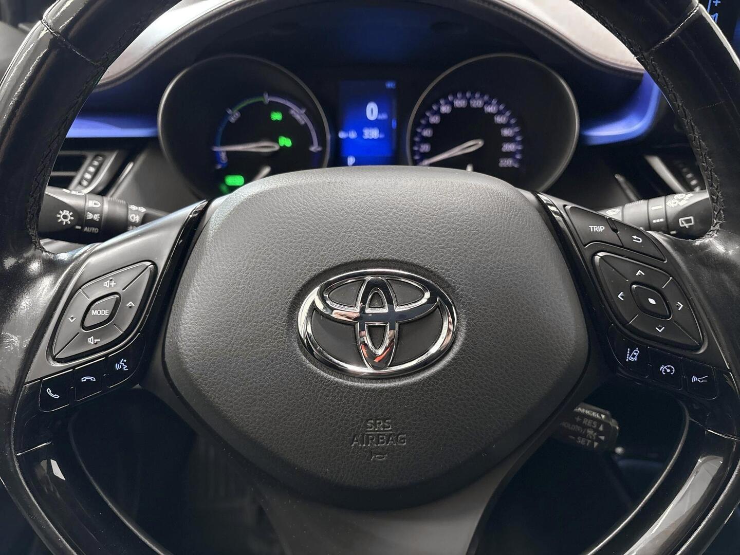 TOYOTA C-HR 2017