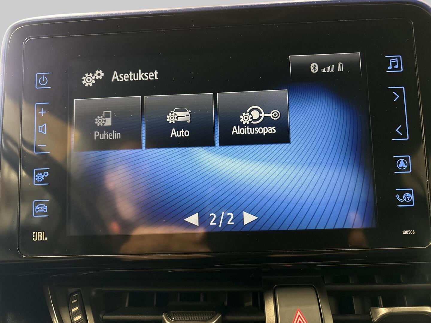 TOYOTA C-HR 2017