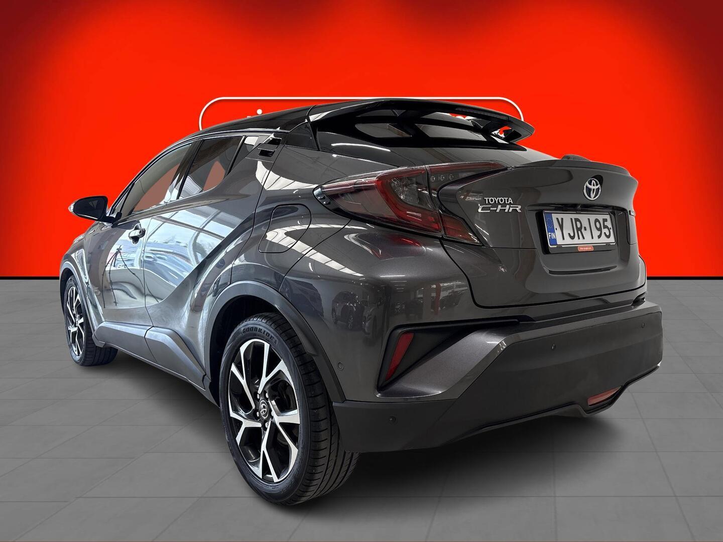 TOYOTA C-HR 2017