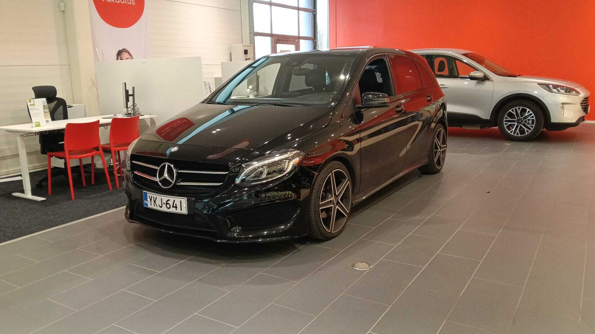 MERCEDES-BENZ B 2016