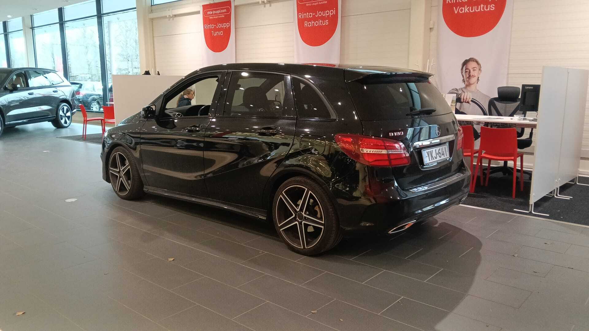 MERCEDES-BENZ B 2016