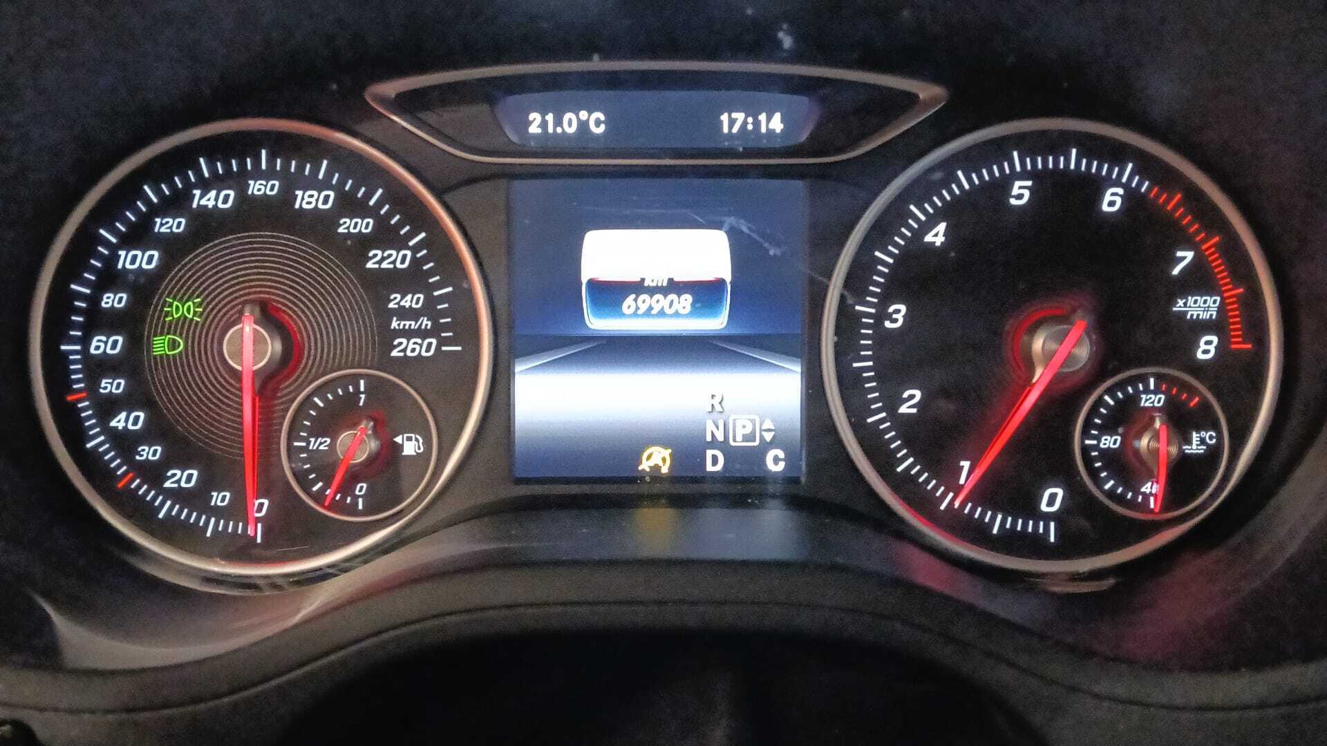 MERCEDES-BENZ B 2016