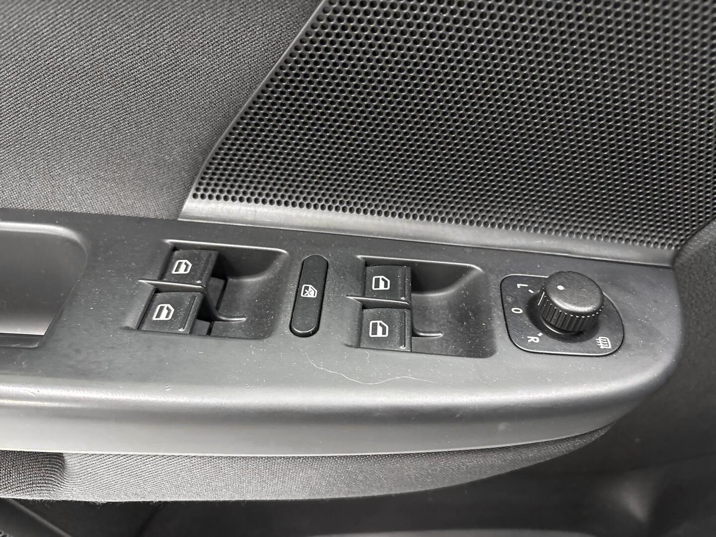 VOLKSWAGEN Golf 2010