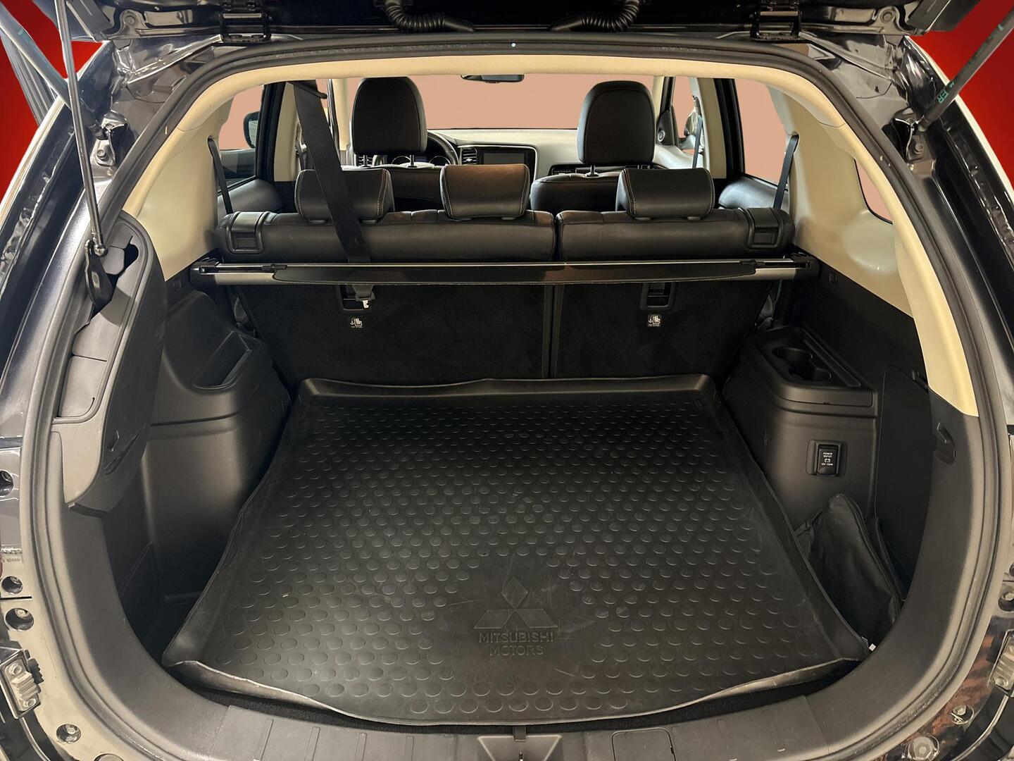 MITSUBISHI Outlander PHEV 2021