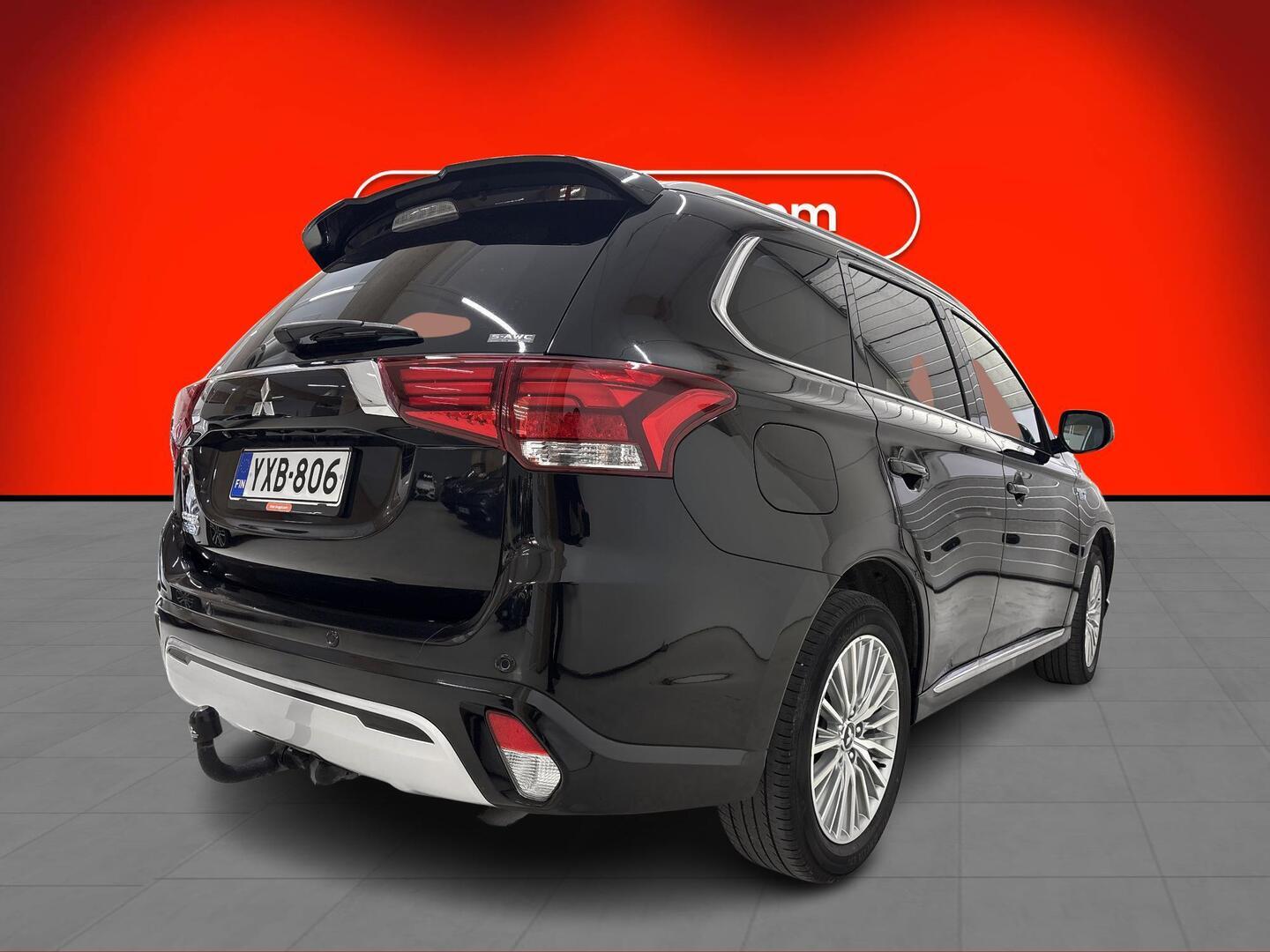 MITSUBISHI Outlander PHEV 2021