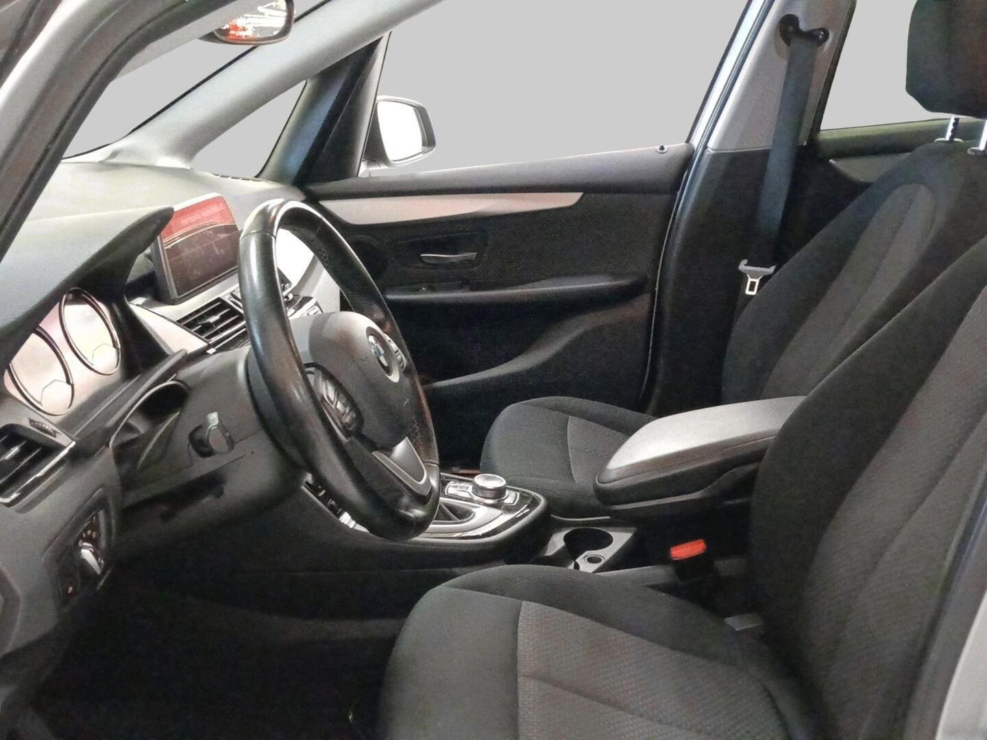 BMW 225 2018
