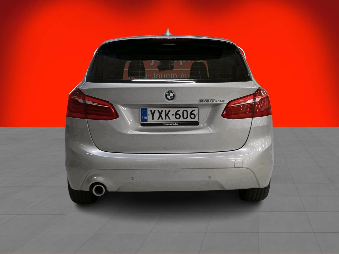 BMW 225 2018