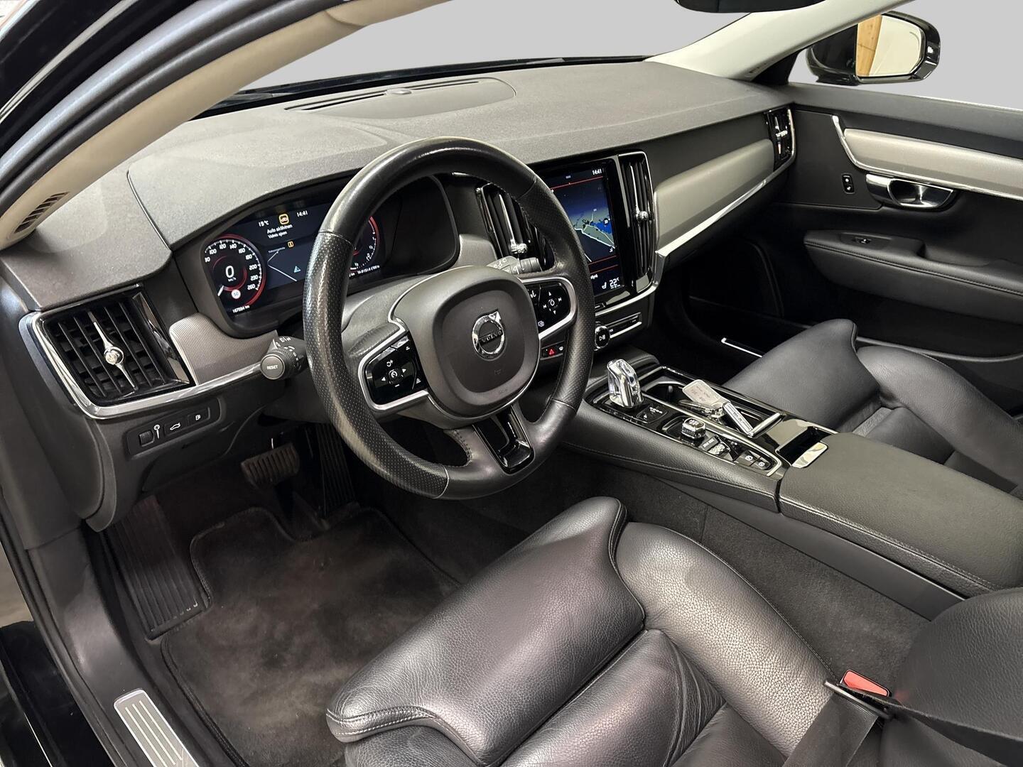 VOLVO V90 2018