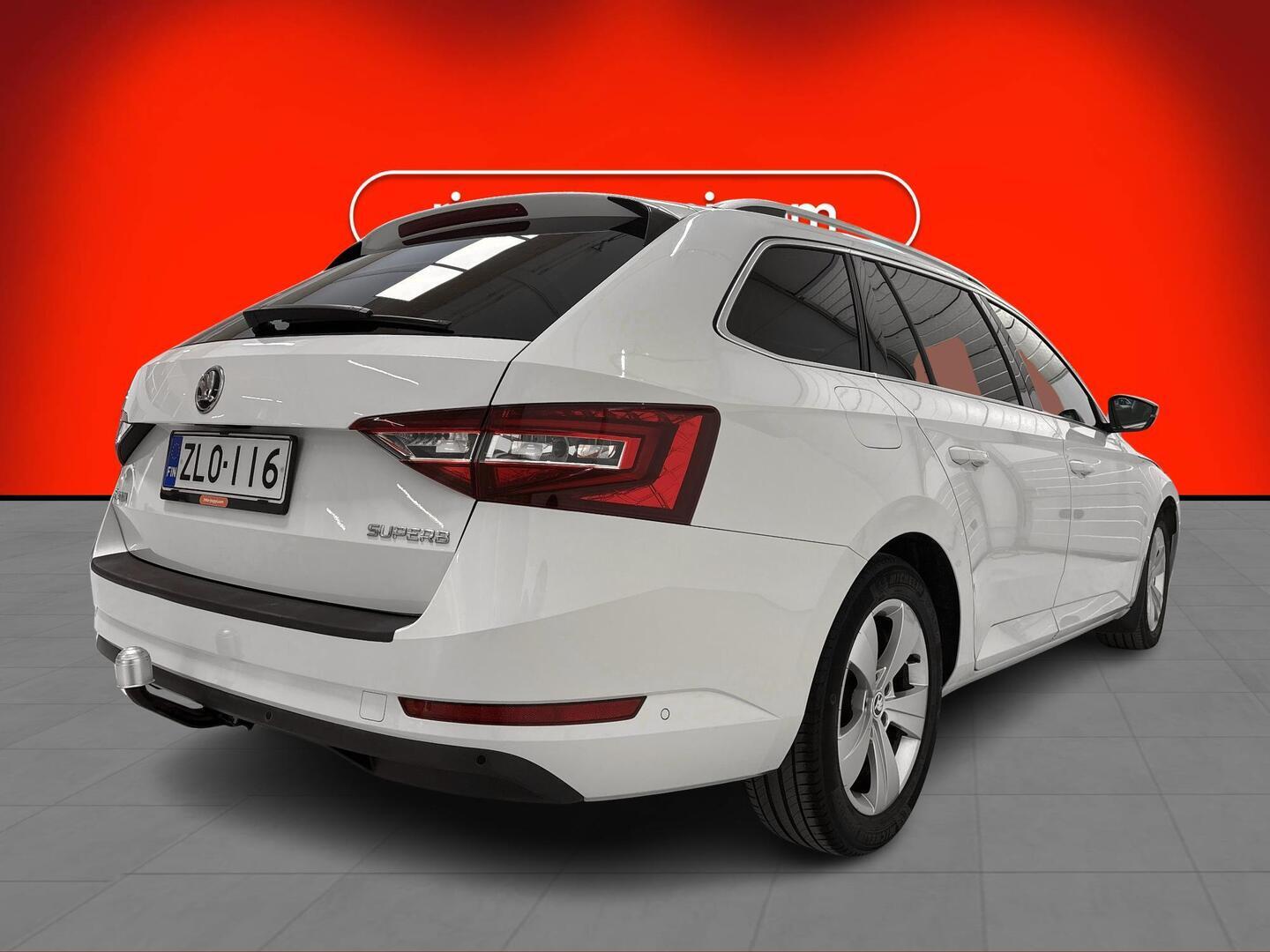SKODA Superb 2017