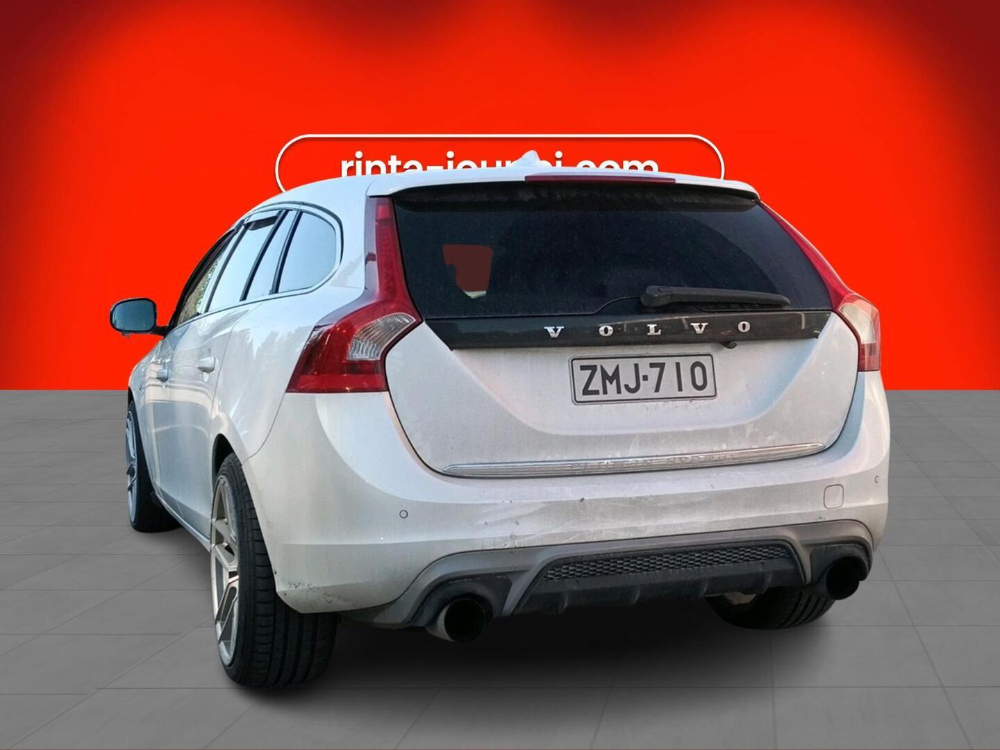 VOLVO V60 2014