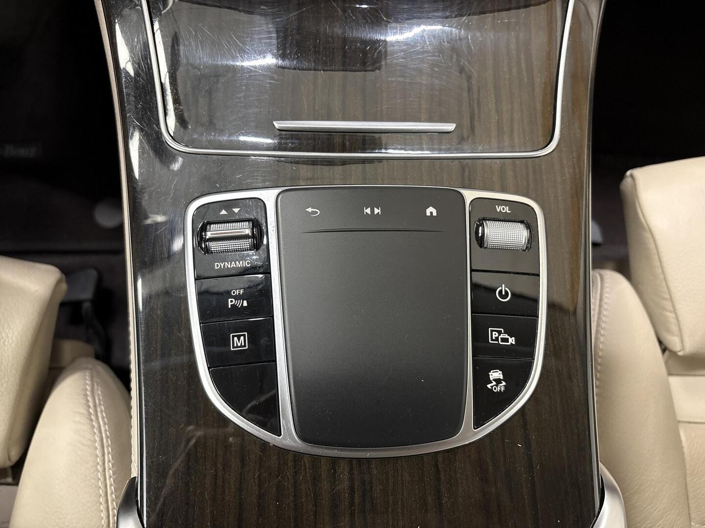 MERCEDES-BENZ GLC 2020